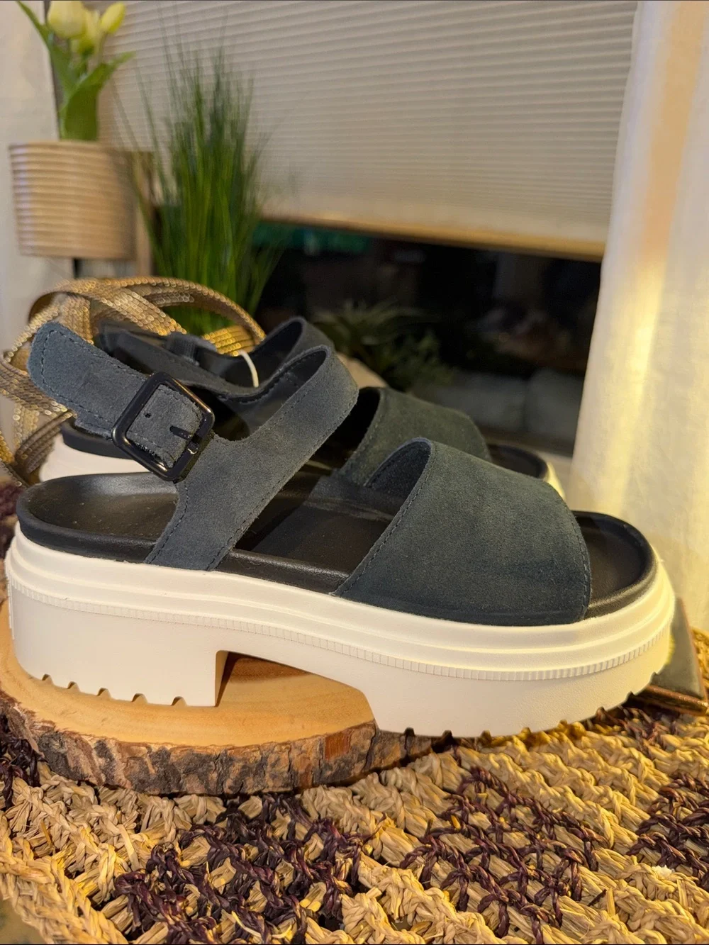 Converse Run Star Platform Leather Sandals Black NWT A20645C